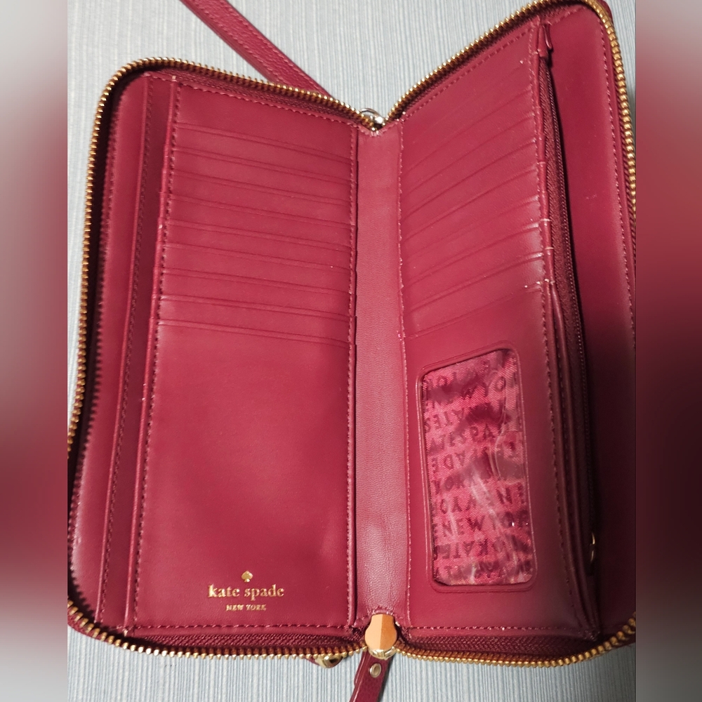 Kate Spade Wristlet - Picture 3 of 7